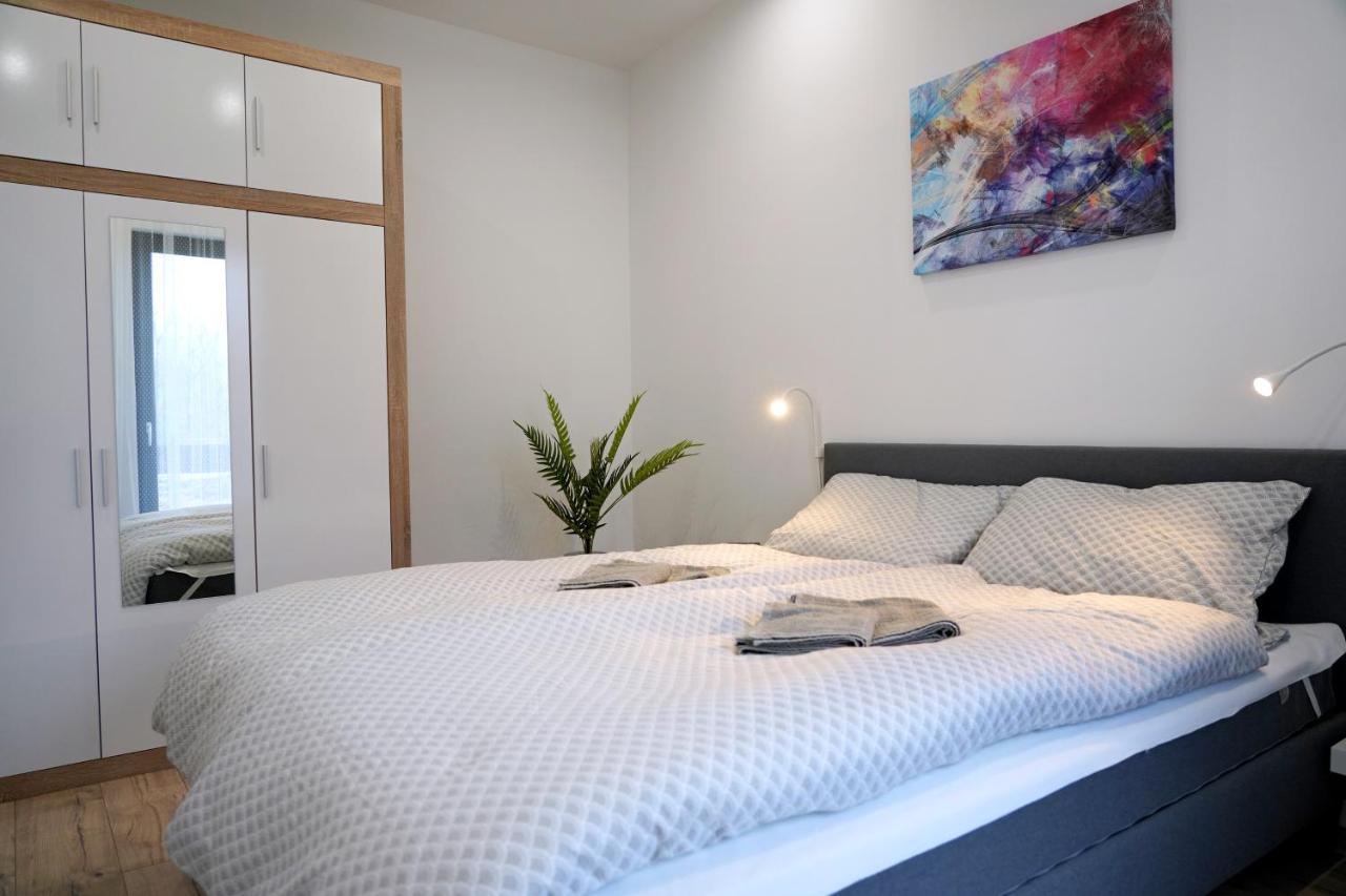 Apartman Zuzana Nesvady エクステリア 写真